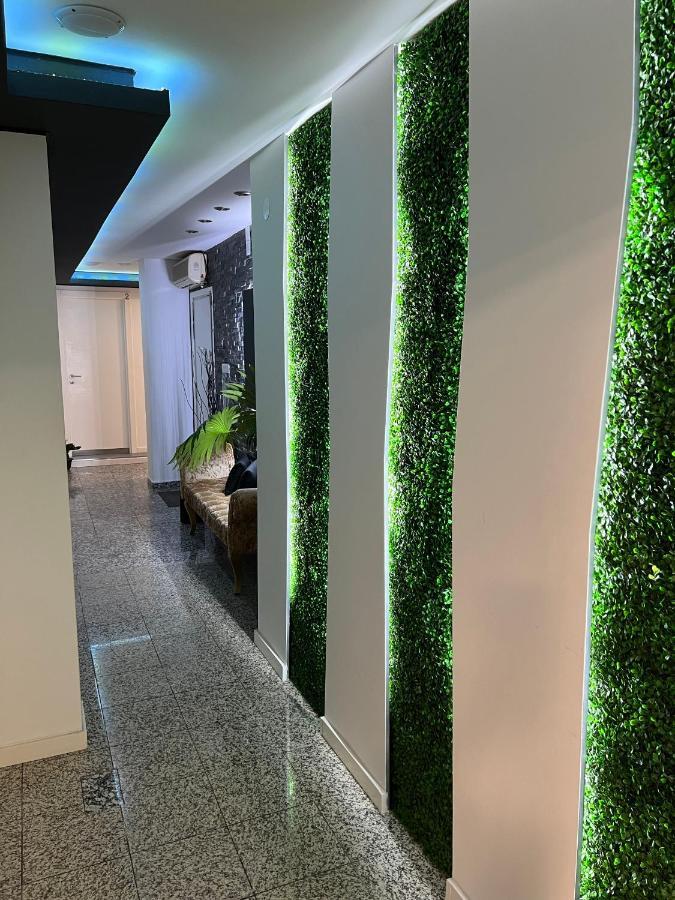 Modern Room With Indoor Shower Near The River - Quarto Moderno Com Duche Interior Proximo Da Ribeira บีลาโนวาเดกายา ภายนอก รูปภาพ
